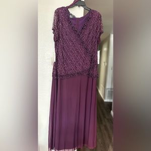 NWT- Formal beaded wine dress size 16W